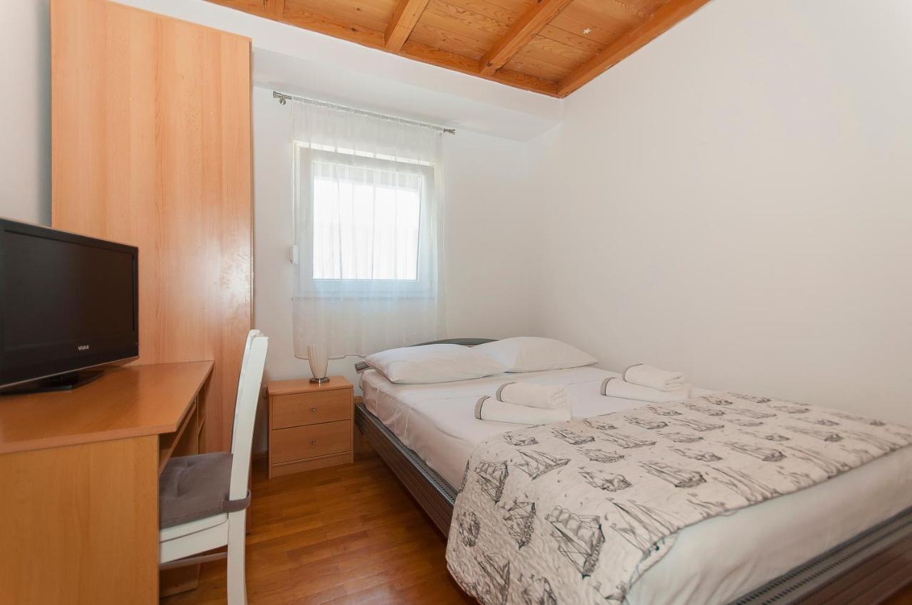 Apartment Luna Omis Luaran gambar