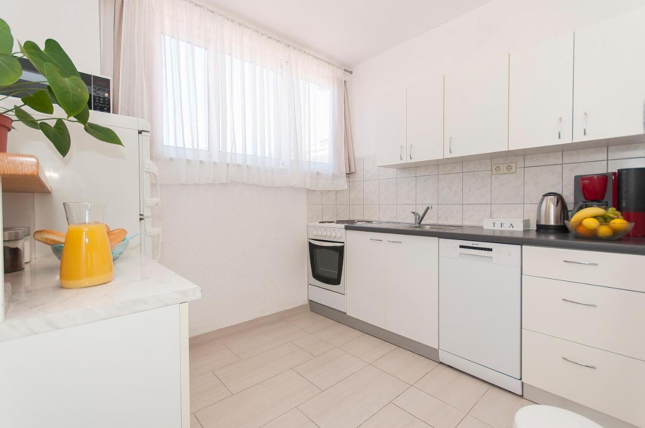 Apartment Luna Omis Luaran gambar