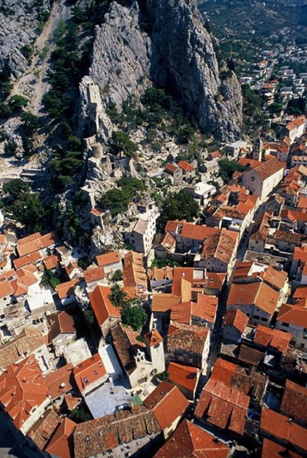 Apartment Luna Omis Luaran gambar